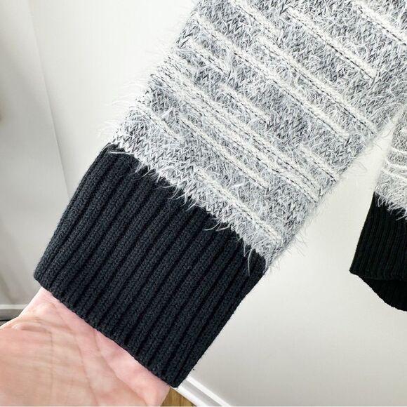 Lou & Grey Womens Eyelash Fuzzy Sweater Crewneck Long Sleeve Black White Sz L‎ - Picture 7 of 12